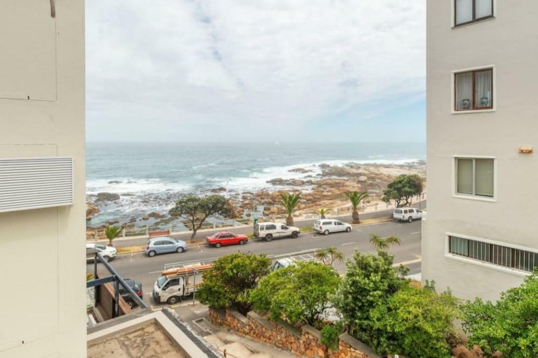 Bantry Beach Luxury Suites Cape Town Exterior photo