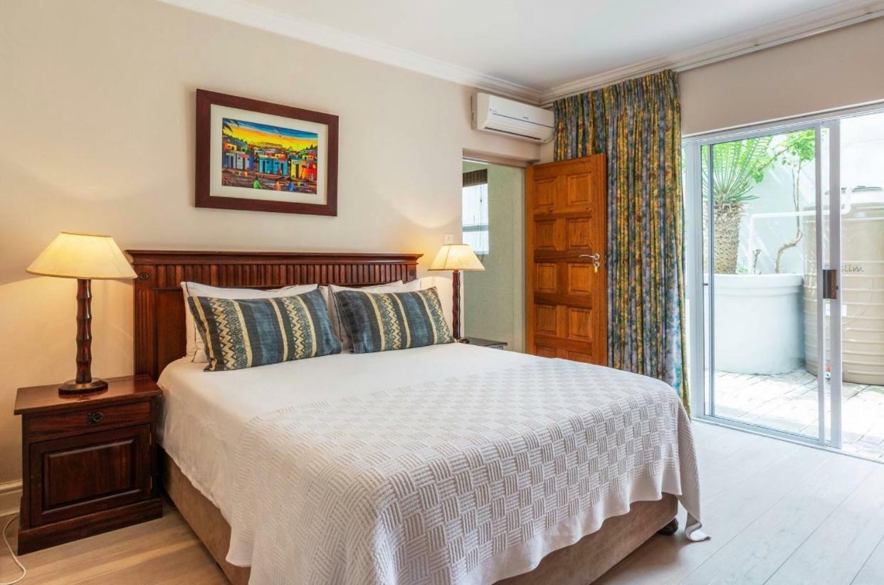 Bantry Beach Luxury Suites Cape Town Exterior photo